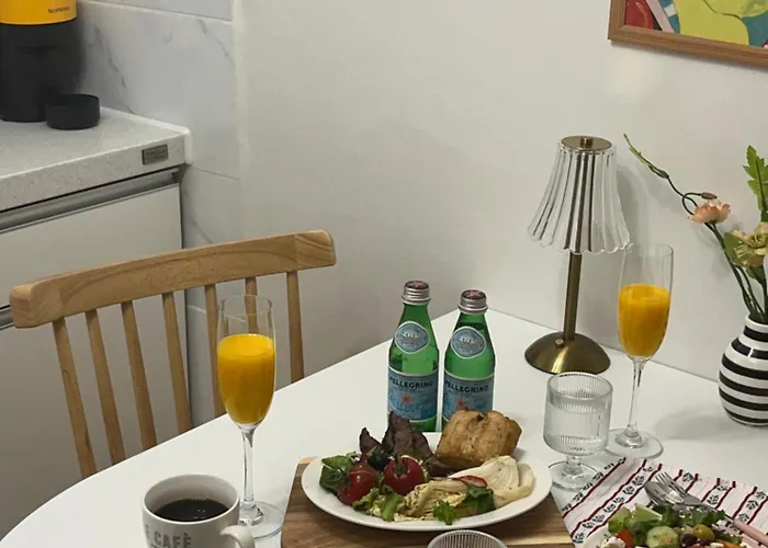 Rosie House, Gangnam Station 5min, Airportbus, Korean House Experience, Independent アパート *