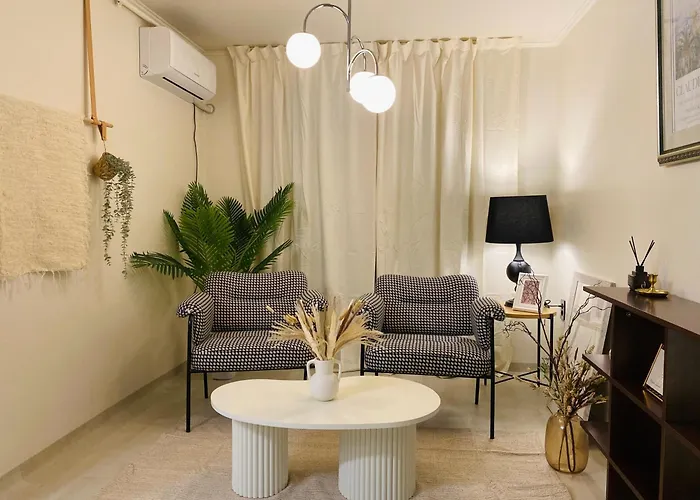 Rosie House, Gangnam Station 5min, Airportbus, Korean House Experience, Independent *